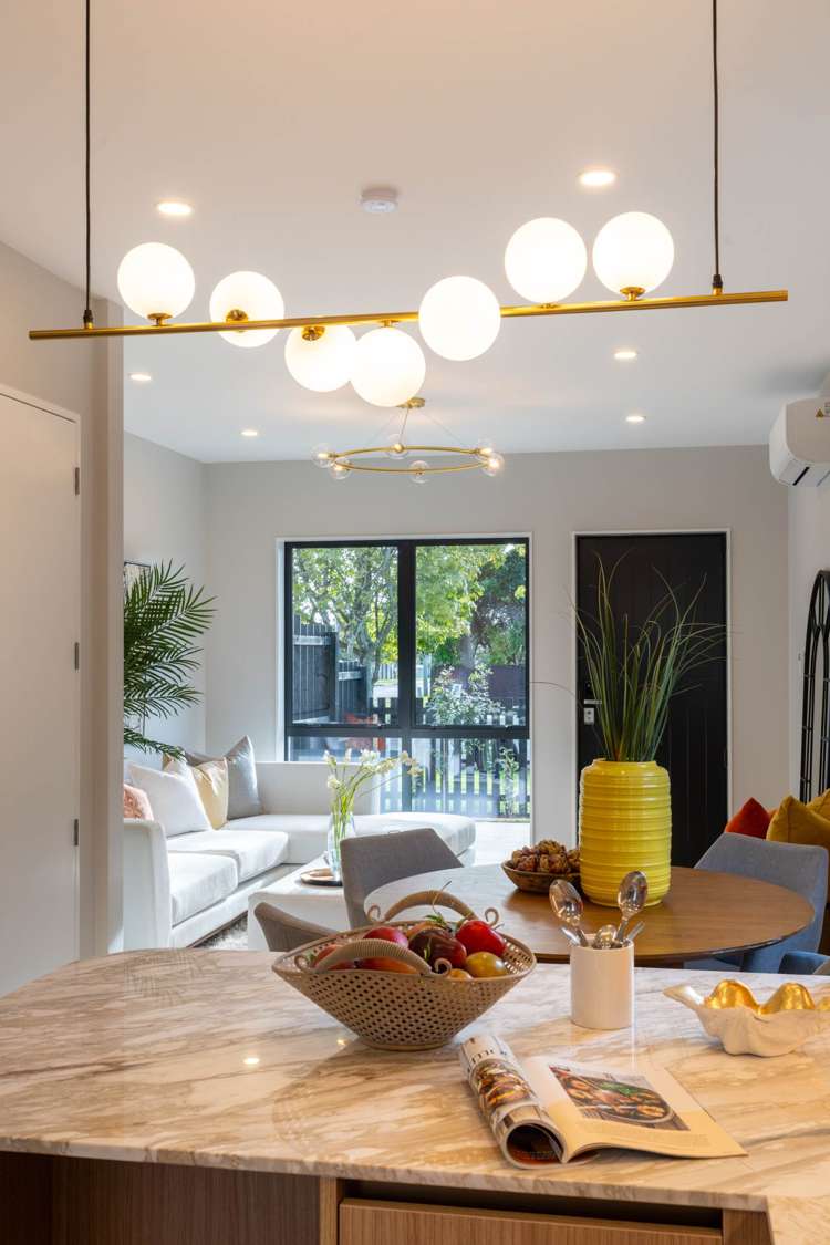 112A-F Beach Road Te Atatu Peninsula_17