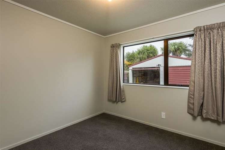 38 Faulkland Drive Witherlea_15