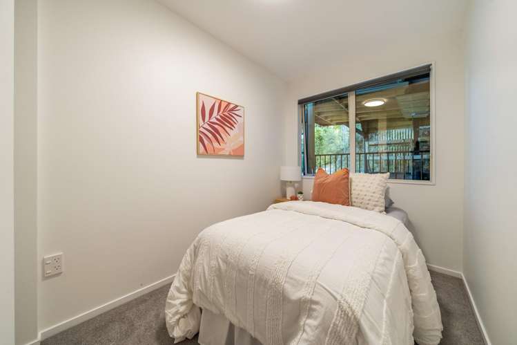 90 Blue Mountains Road Pinehaven_10