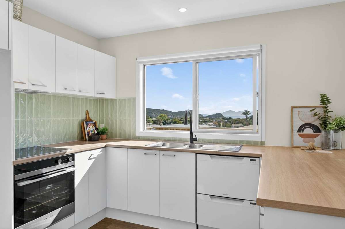 242 Molesworth Drive_1