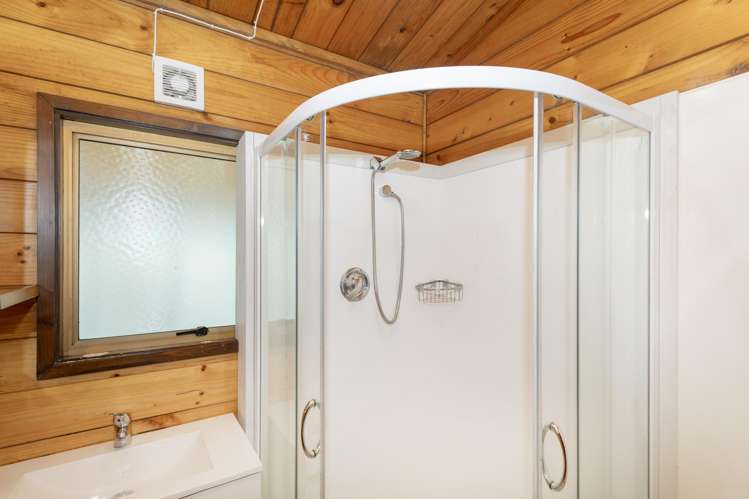 65 Iranui Road Inner Kaiti_13