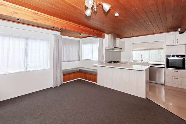 93A St Andrews Road Epsom_3