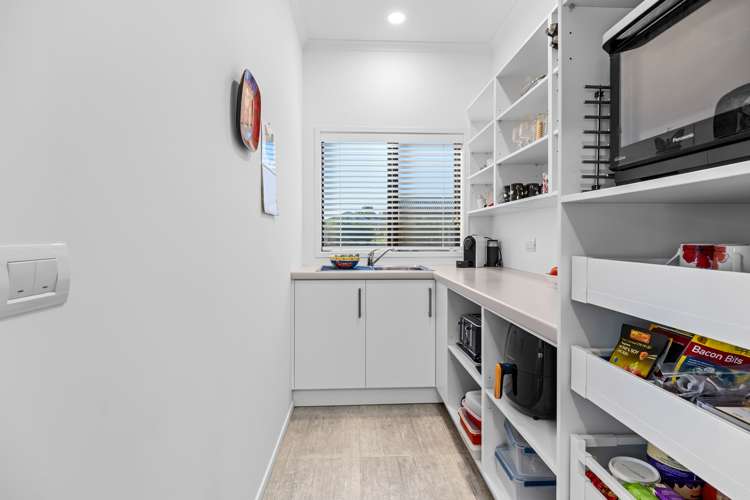 19 Kotare Drive Waiwhakaiho_8