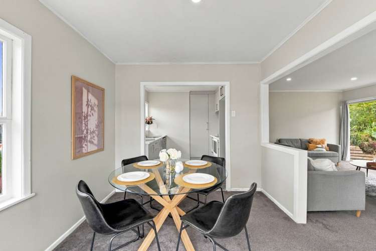 4 Lympne Lane Mangere_17