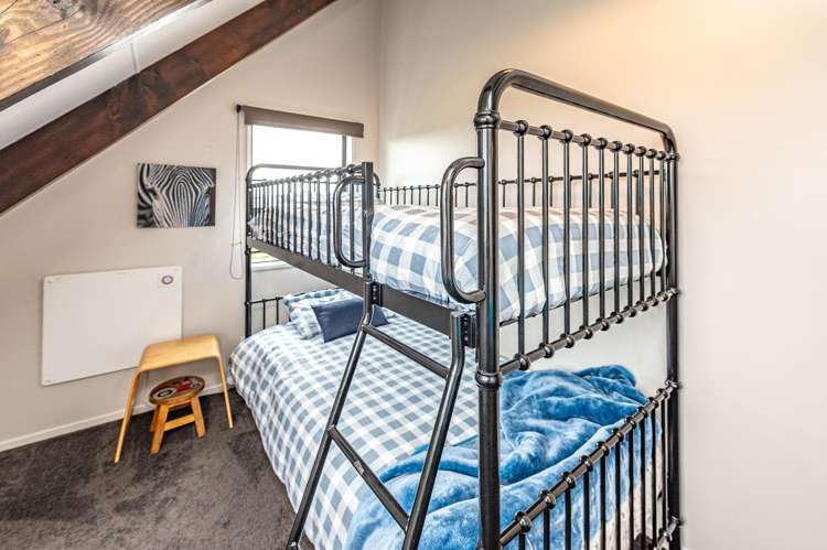 18 Warwick Place Springvale_14