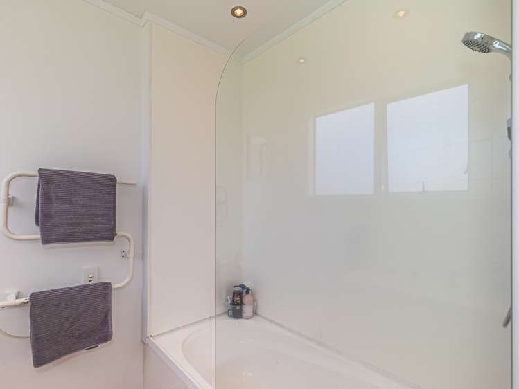 8a Broadbelt Grove Levin_12