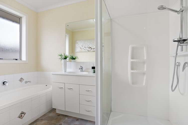 36 Stoneleigh Drive Chartwell_9