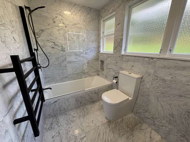 25 Raewyn Street Morningside_4