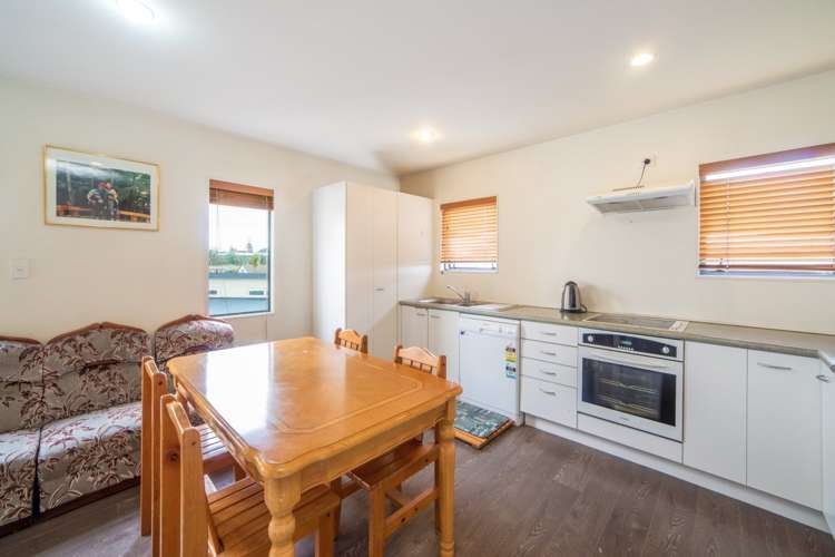 23/14 Ambrico Place New Lynn_6