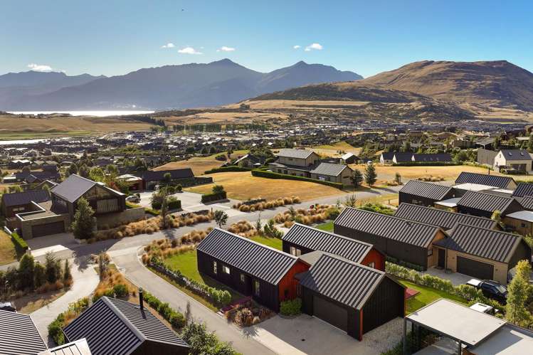19 Glenfiddich Road Jacks Point_1