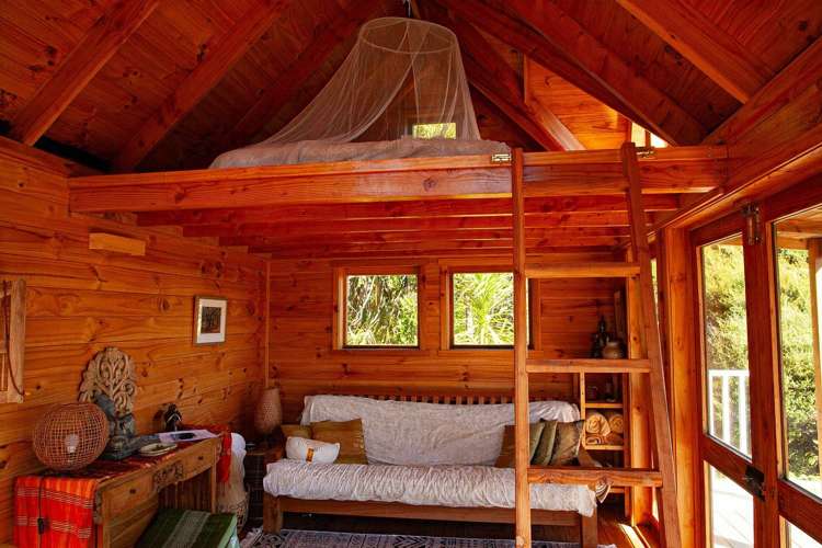 132 Lone Kauri Road Karekare_2