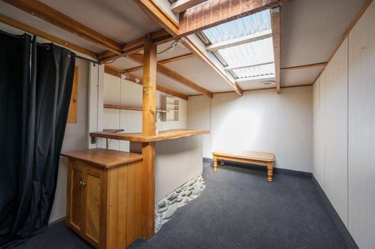 1 Bird Lane Wakefield_21