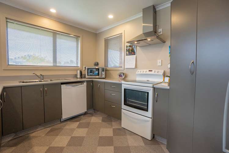 54 Rathmore Street West End_7