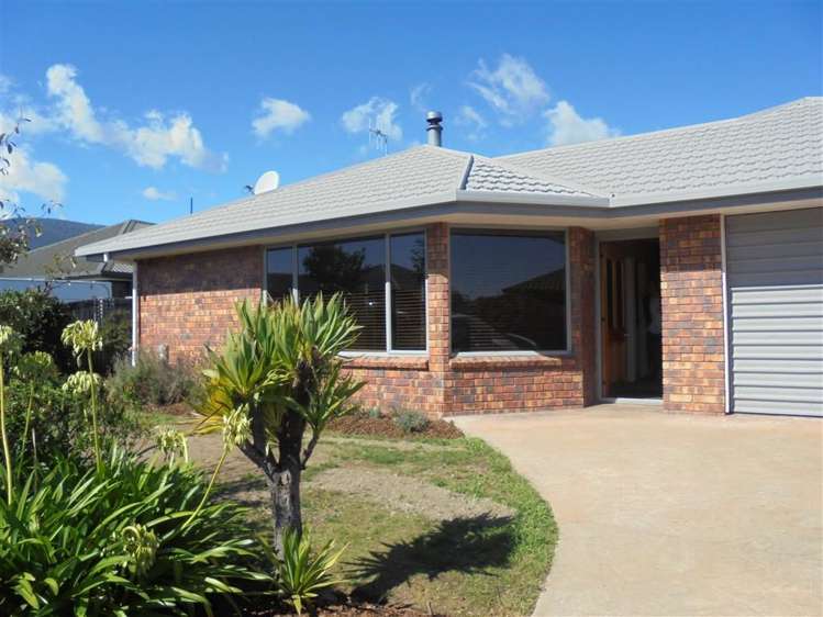 65 Kingsford Drive Stoke_9