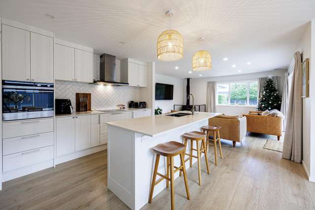 31 Hikawera Drive Frimley_2