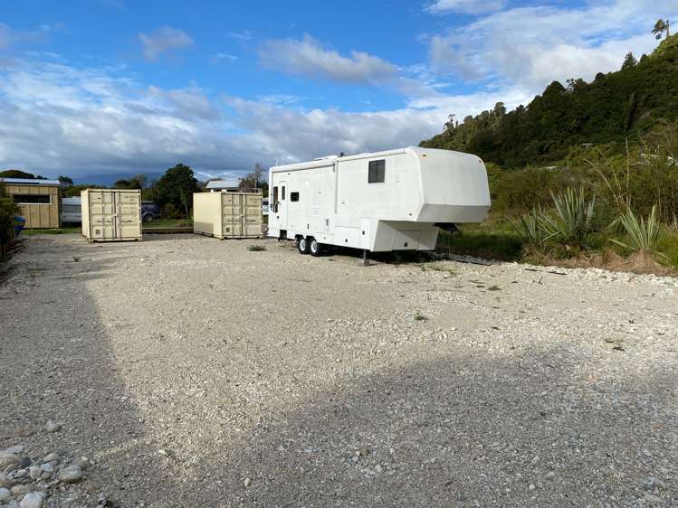 13 Nikau Heights Kahurangi National Park_15