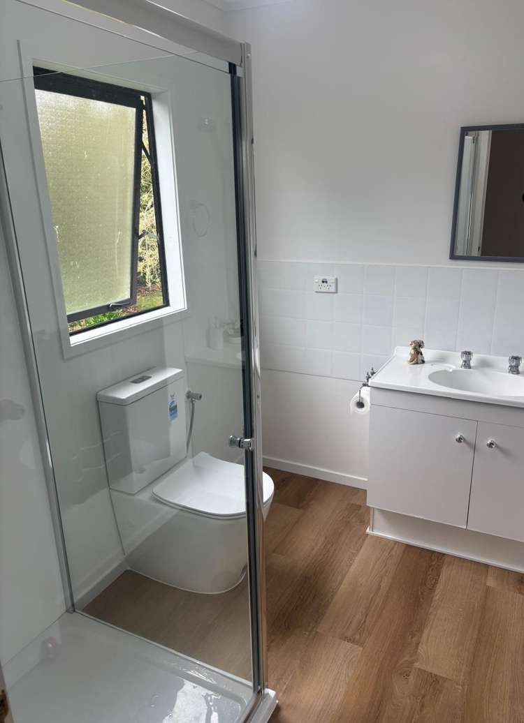 253 Whitford Road Whitford_26
