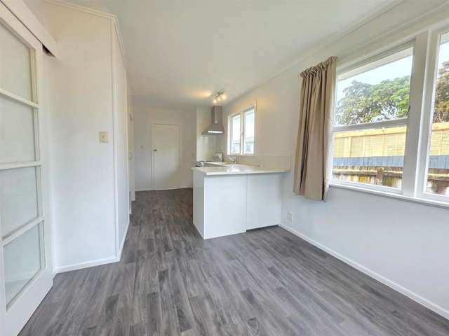 12 Aronui Terrace Kelston_1