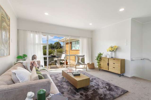 2/15A Oates Road Glen Eden_3