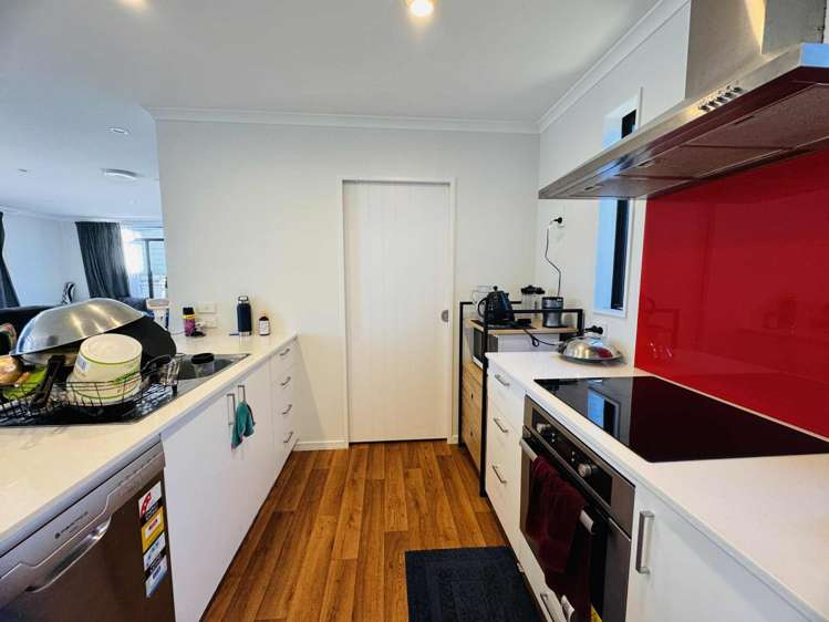  48 Exeter Crescent Takaro_5