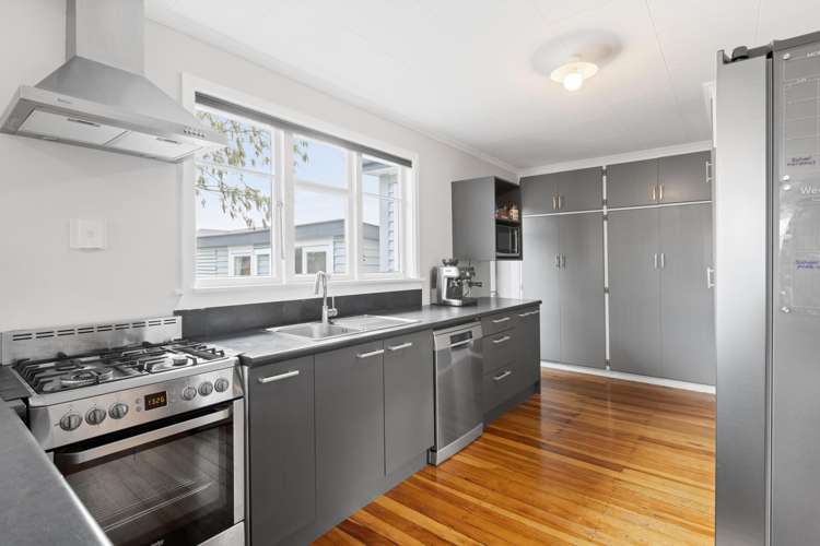 92 New Renwick Road Burleigh_19