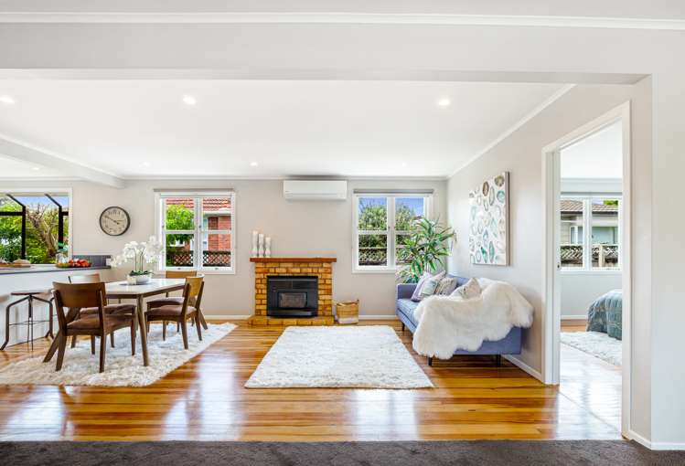 43 Vodanovich Road Te Atatu South_7