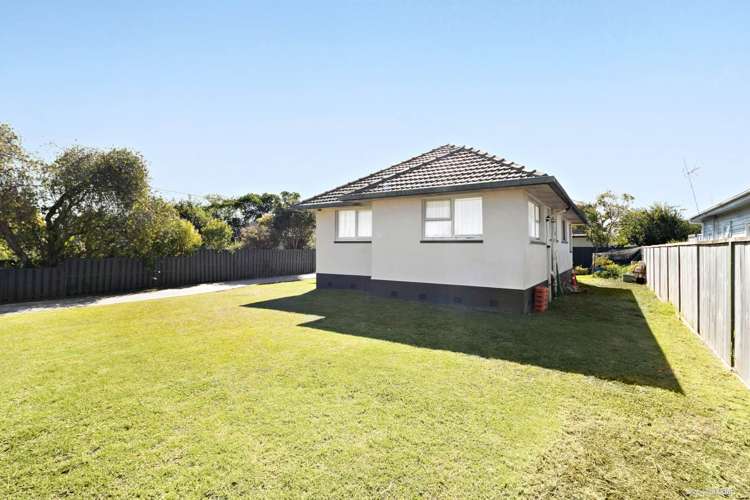 95 Lynwood Road New Lynn_6