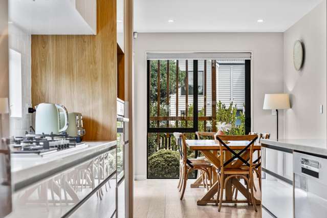64 Glidepath Road Hobsonville_3