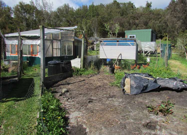 1712 State Highway 7 Moana / Lake Brunner_40