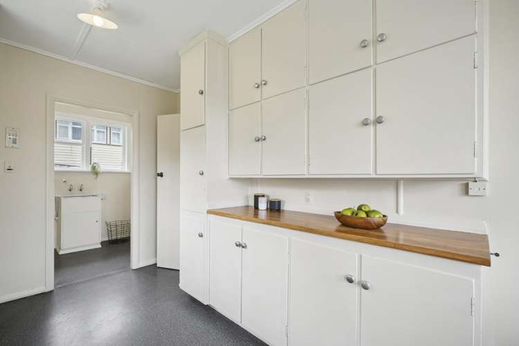 83 Taylor Terrace Tawa_9