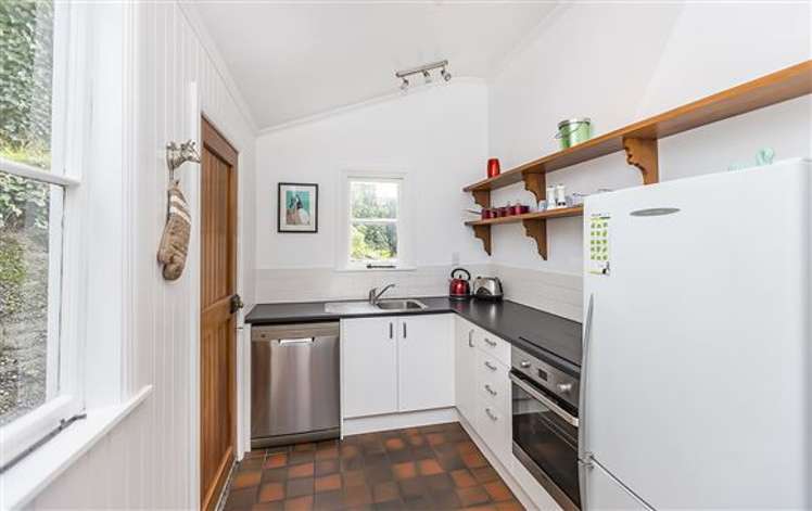 303 Karaka Bay Road Karaka Bays_28