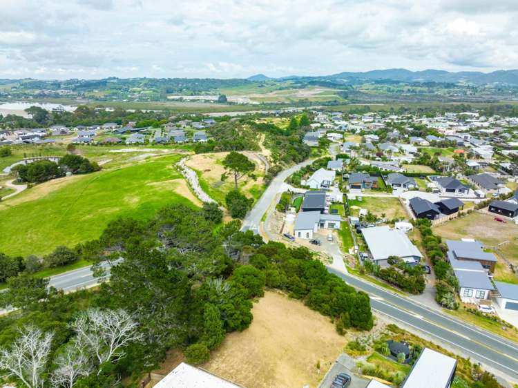 14 Cornwall Way Mangawhai Heads_9