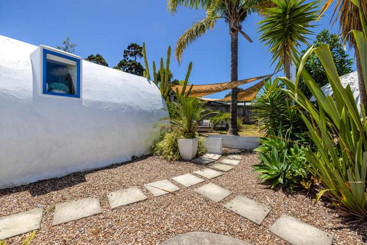 498 Sea View Road Onetangi_23