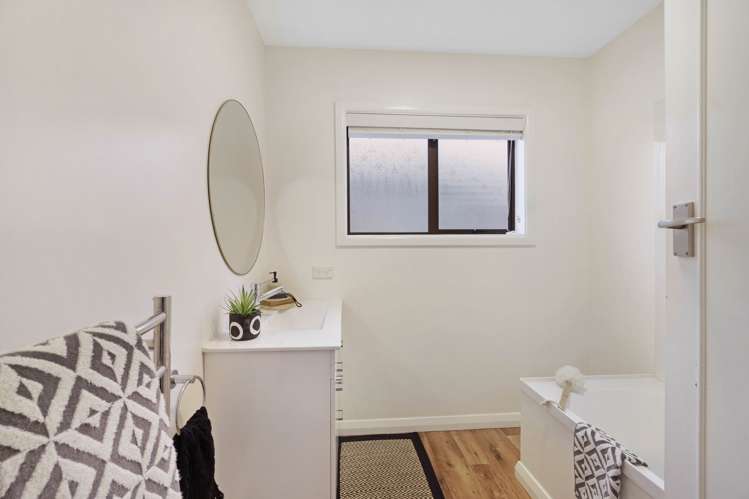 43 Charlcott Street Burnside_11