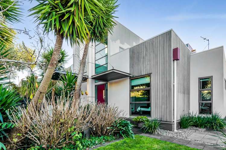 208 Powderham Street New Plymouth_30