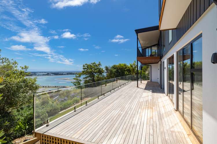 15 Inverness Lane Redcliffs_26