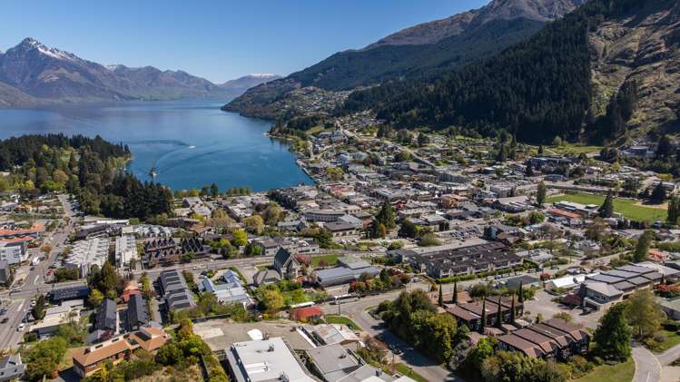 9 Edgar Street Queenstown_6