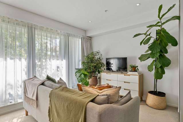 Fully Furnished 2 Bedroom Apartment