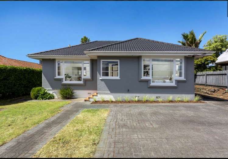 298 Sandringham Road_0