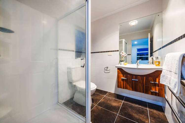 4 Stonebrooke Lane Flat Bush_13