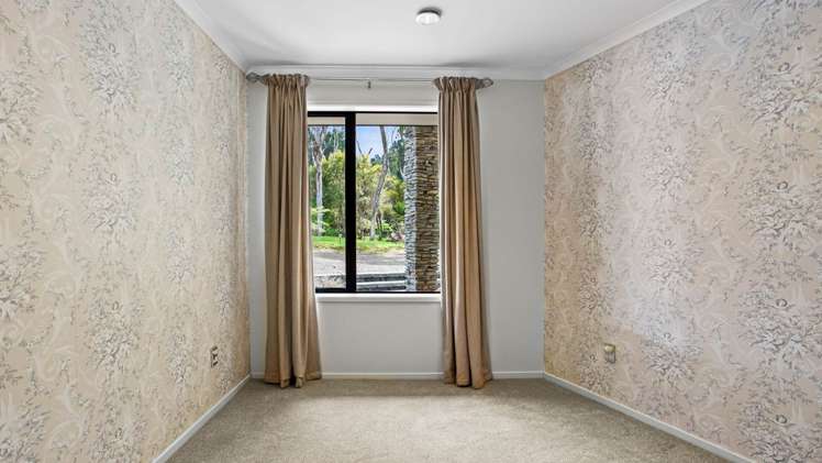 129 Stoney Creek Drive Waitakere_12