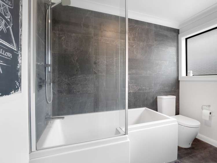 9 Guernsey place Fitzherbert_21