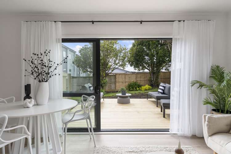 1/10 Statesman Street Henderson_7