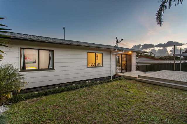 2/45 Taioma Crescent Te Atatu Peninsula_3