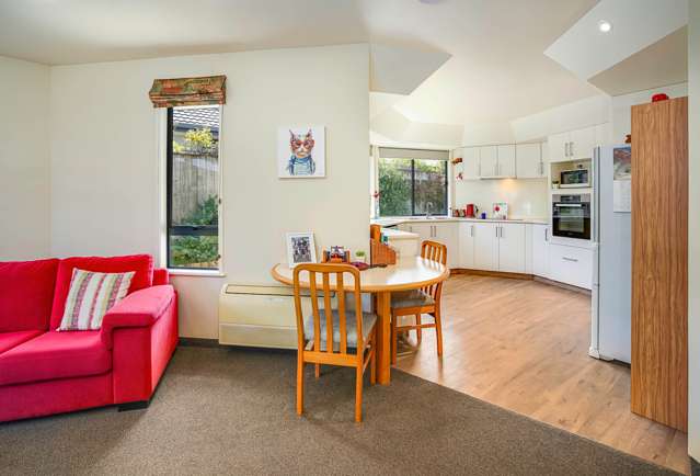 81 Aldinga Avenue Stoke_4