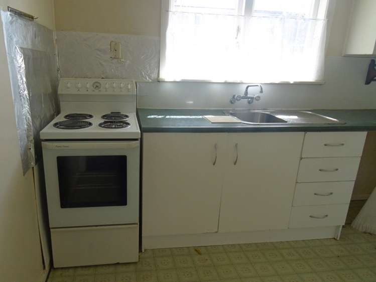 2/9 Laburnum Road New Windsor_2