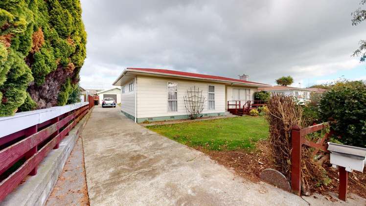 6 Raglan Avenue Cloverlea_14