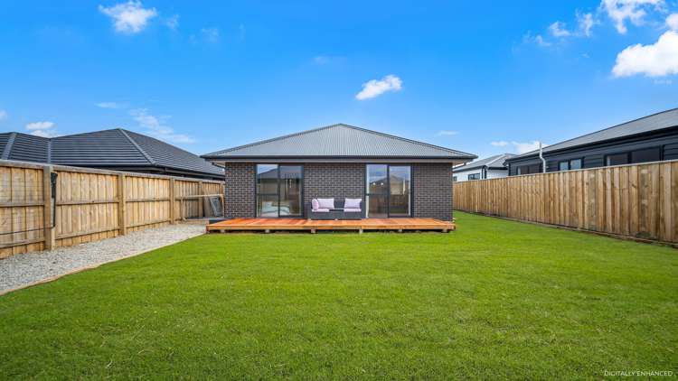 20 Stackwood Avenue Woodend_18