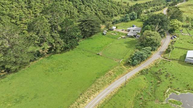 1068 Hinemoa Valley Road Pahiatua_3