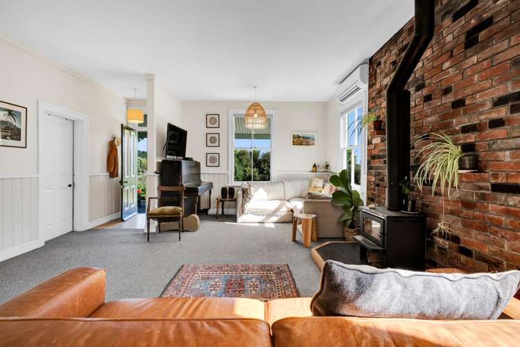 1 Mahuru Lane Okato_6